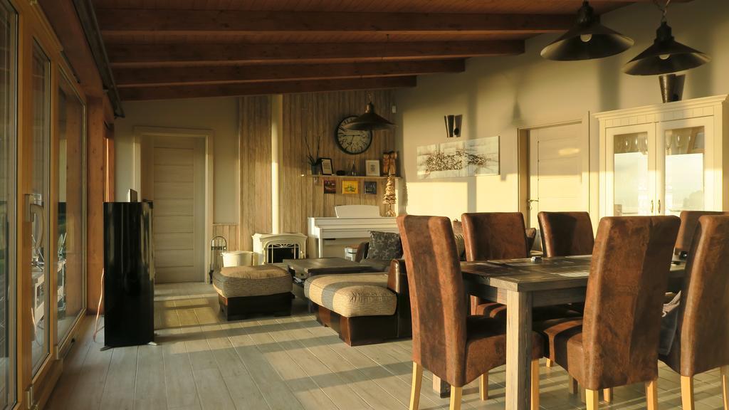 Marina Liptov Pri Liptovskej Mare Hotel Bobrovník Buitenkant foto