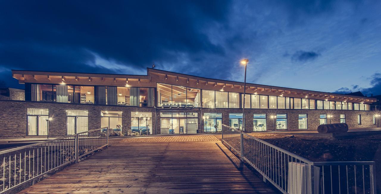 Marina Liptov Pri Liptovskej Mare Hotel Bobrovník Buitenkant foto