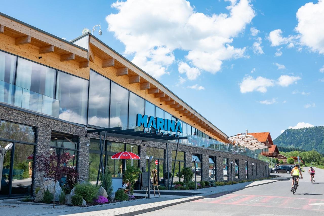 Marina Liptov Pri Liptovskej Mare Hotel Bobrovník Buitenkant foto